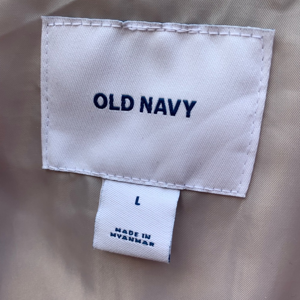 Old Navy lavender quilted vest Size Large - Picture 2 of 4